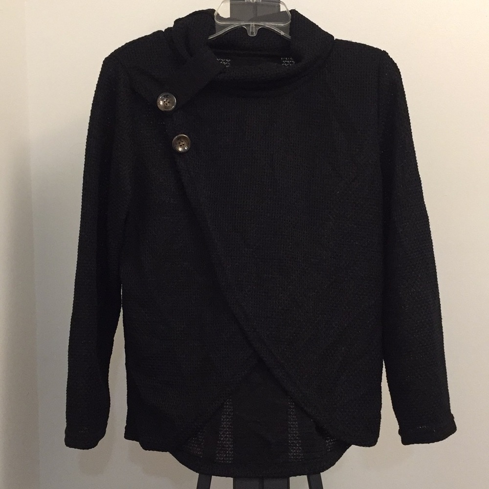 Sweaters - Picture 2 of 3